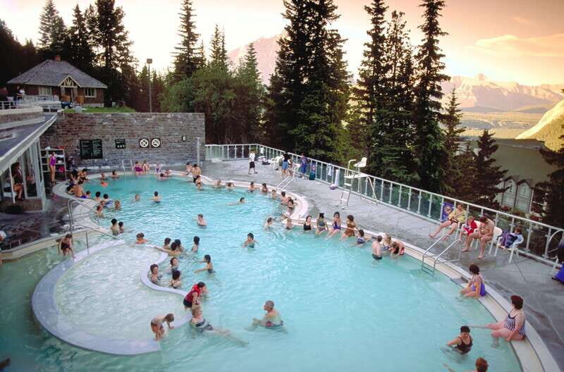 Banff National Park: Lake Louise & Upper Hot Springs Tour - Key Points