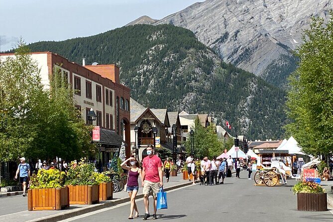 Banff Nat'l Park with Moraine Lake & Lake Louise | Private Tour - A Closer Look at the Tour