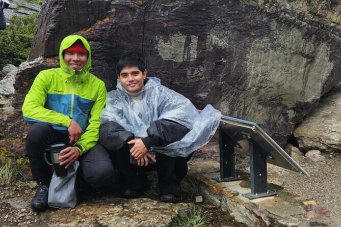 Banff: Shared Sightseeing Tour to Moraine Lake and Lake Louise - Discover Banff’s Best in Half a Day: A Guide to the Shared Sightseeing Tour to Moraine Lake and Lake Louise