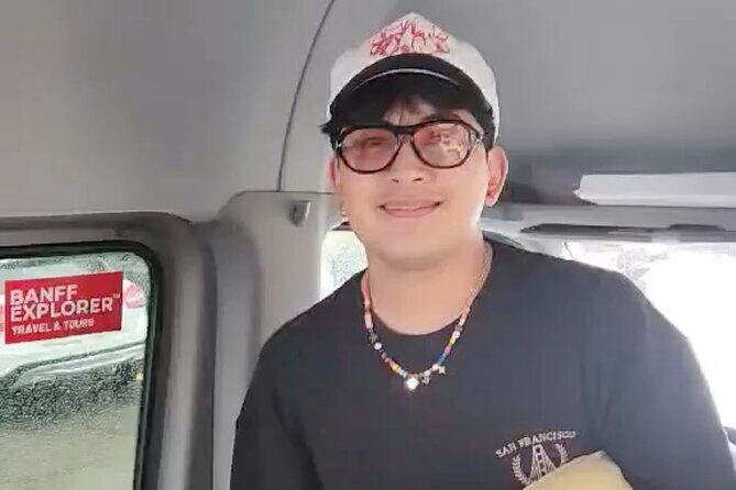 Banff: Shared Sightseeing Tour to Moraine Lake and Lake Louise - Transportation & Timing: Why It Matters