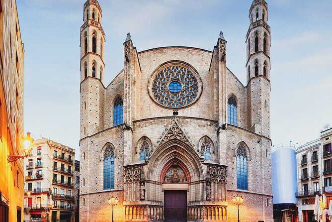 Bar Crawl in Barcelona with Spanish Wines, Vermut, Cold Beer and Tapas - The Experience in Detail