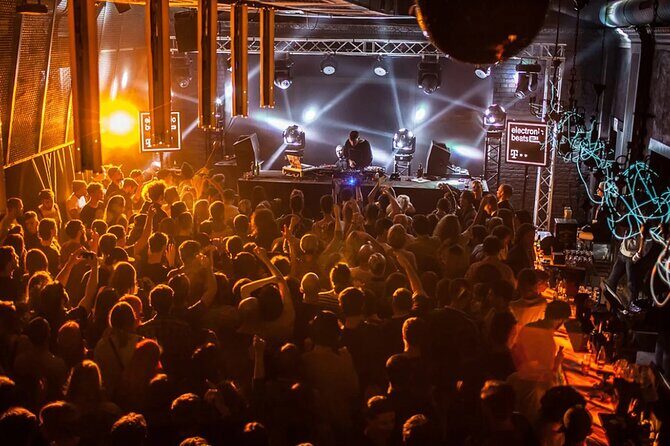 Bar Crawling - Additional Details to Keep in Mind