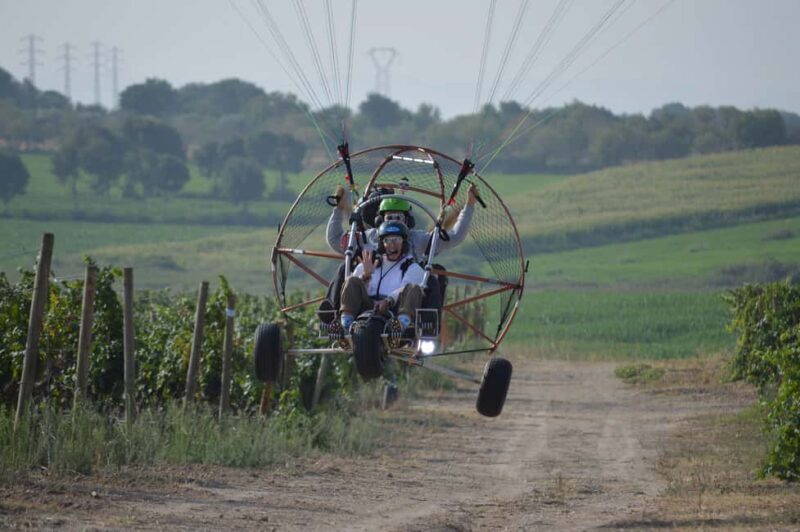Barbastro: Flight over the Sommos wineries with guided visit and wine tasting - Key Points