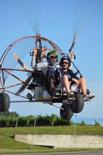 Barbastro: Flight over the Sommos wineries with guided visit and wine tasting - An In-Depth Look at the Barbastro Paratrike & Wine Tour
