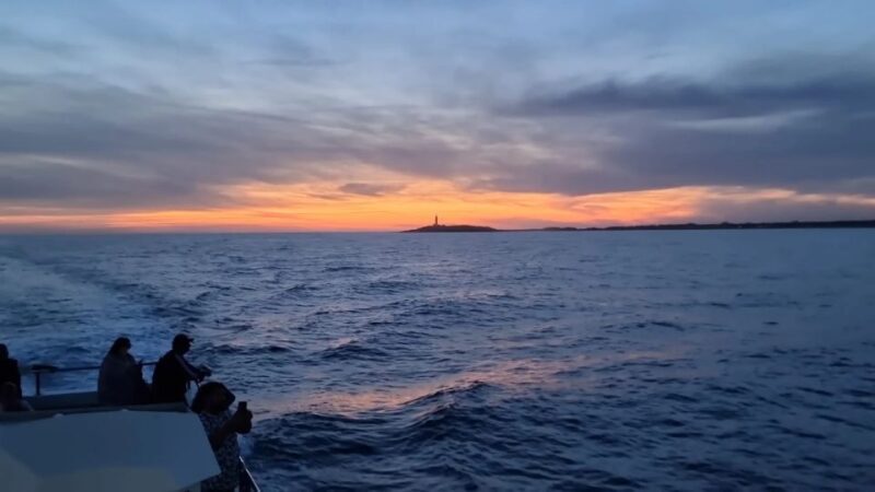Barbate: Sunset Cruise with Glass of Cava - Barbate: Sunset Cruise with Glass of Cava – A Relaxing Coastal Escape