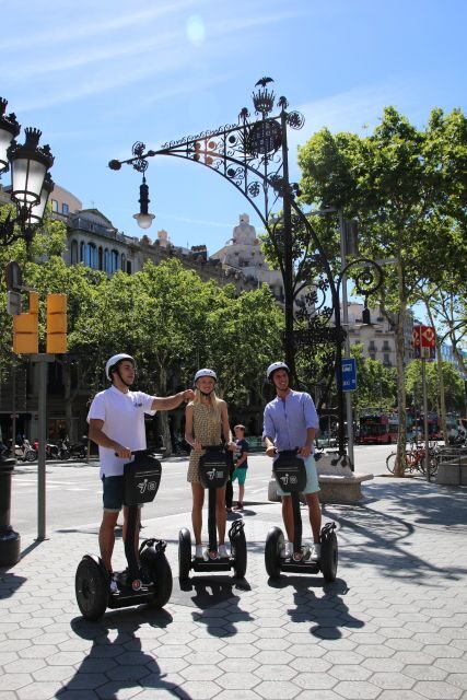 Barcelona: 2.5-Hour Gaudí Segway Tour - Key Points