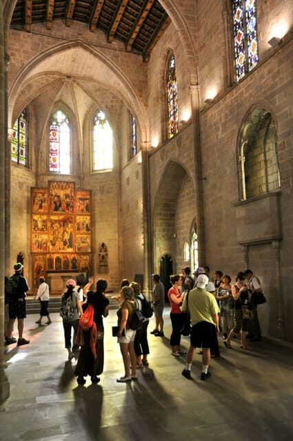 Barcelona 2-Hour Gothic Walking Tour - Key Points