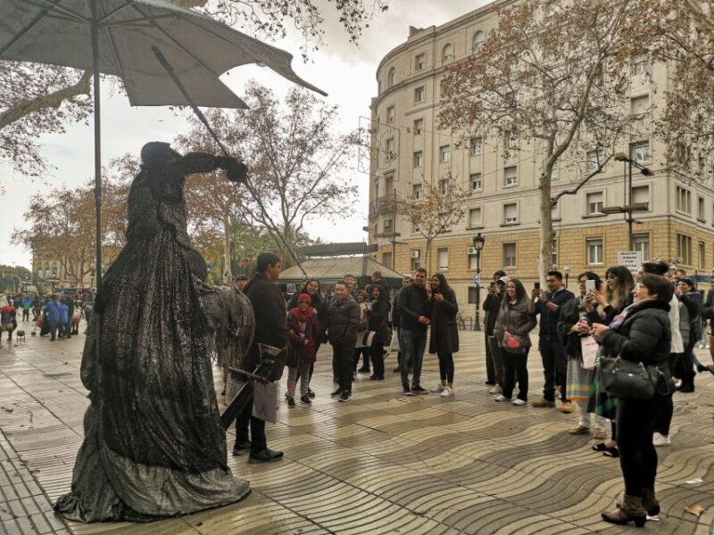 Barcelona: 2-Hour Private City Highlights Kickstart Tour - Practical Details and Considerations