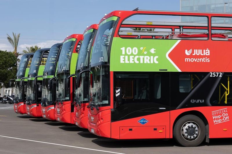 Barcelona: 24 or 48-Hour Hop-On Hop-Off Bus Tour - El Born: hopping off for food and neighborhood energy