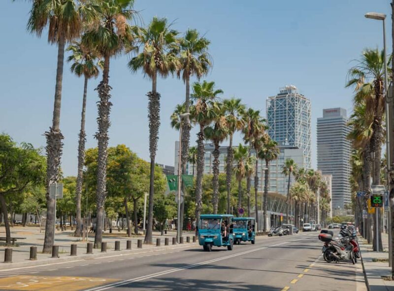 Barcelona: 2h Premium Private Tuk-Tuk Tour - Why This Tour Stands Out