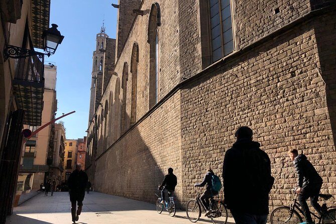 Barcelona 3-hour Bike Tour: Highlights and Hidden Gems - Dive Into the Itinerary: What You Can Expect