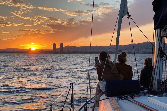 Barcelona 3-hour Private Boat Trip - Who Should Consider This Tour?