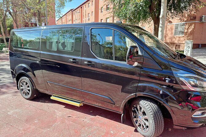 Barcelona Airport Private Arrival Transfer - Why Choose This Private Airport Transfer?