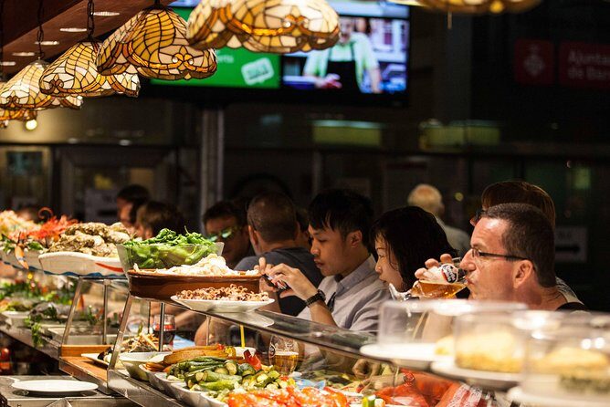 Barcelona Art and Tapas Small Group Walking Tour with Picasso Museum - The Group Size and Pace