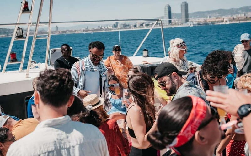Barcelona: Brunch Boat Party with Drinks and DJ - How Does It Compare?