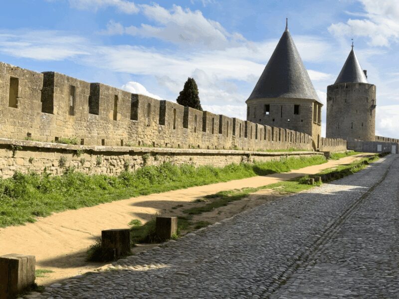 Barcelona: Carcassonne & Girona Tour - Key Points