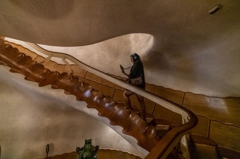 Barcelona: Casa Batlló Be The First Entry Ticket - Accessibility and Practicalities