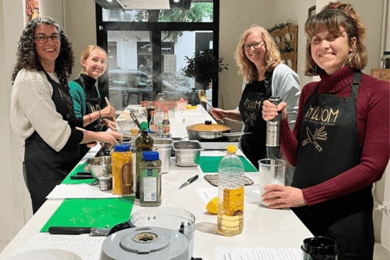 Barcelona: Catalan Cuisine cooking course 100% vegan - Key Points