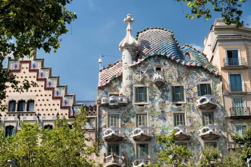 Barcelona: Catalan Modernism Architecture Walking Tour - An Inside Look at the Tour