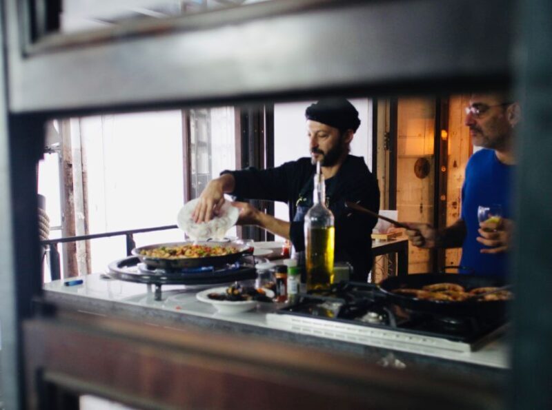 Barcelona: Catalan Paella Cooking Class - Key Points