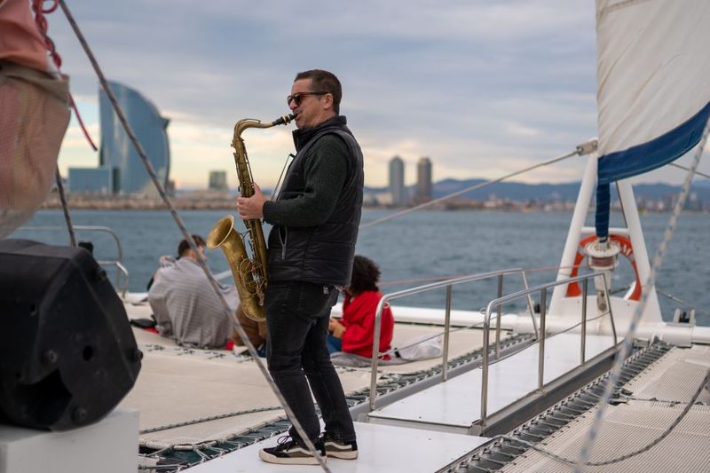 Barcelona: Catamaran Cruise with optional Live Jazz Music - Timing: a 1.5-hour cruise that fits real itineraries