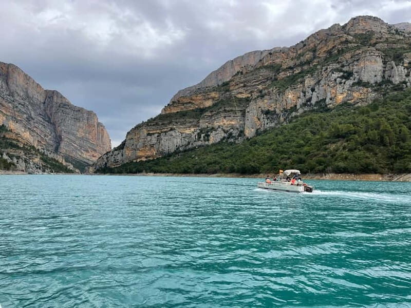 Barcelona: Catamaran trip to the Congost de Mont-rebei - Comfort and accessibility