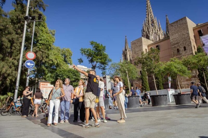 Barcelona: City Walking Tour with a Local Guide - What to Expect from the Tour