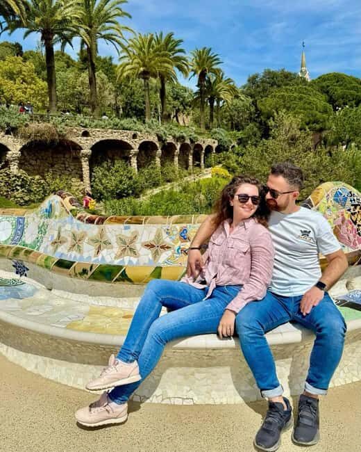 Barcelona: Creative Photo Tour of the City's Artistic Corners - Key Points