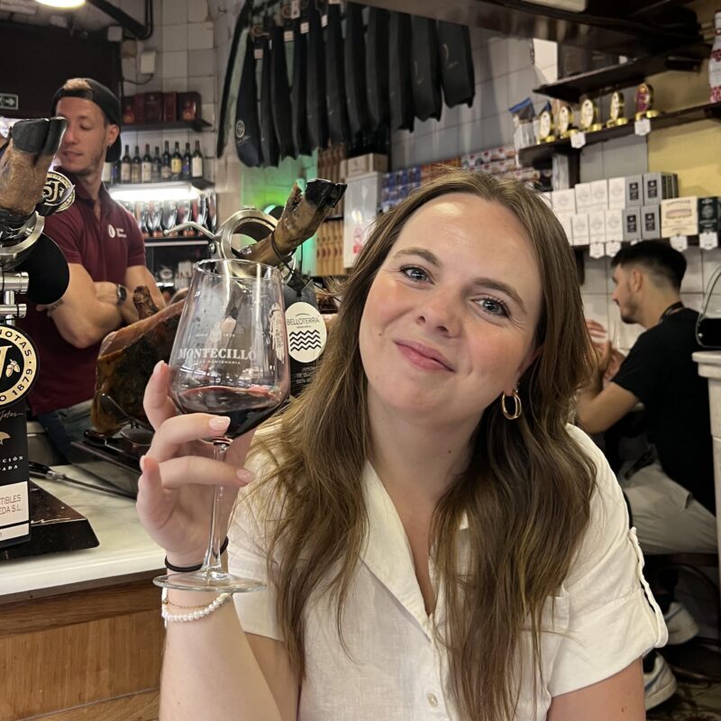 Barcelona: El Born and Gothic Quarter Wine & Tapas Bar Tour - A Deep Dive into the Experience