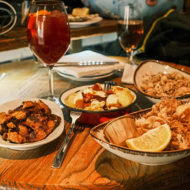 Barcelona: El Born Tapas Tour and Sailing Cruise - Key Points