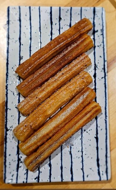 Barcelona: Experience the Best Churros with Hot Chocolate - Key Points