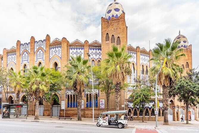 Barcelona Express Tour in a Private Eco Tuk Tuk - Duration and Pacing