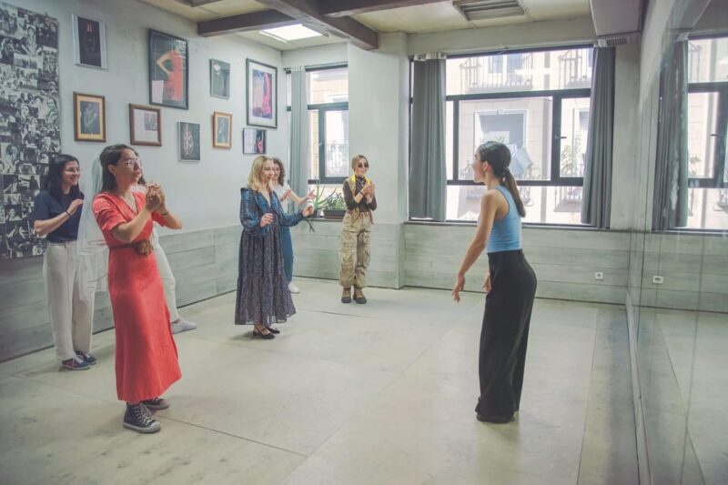 Barcelona: Flamenco Class Experience - Key Points