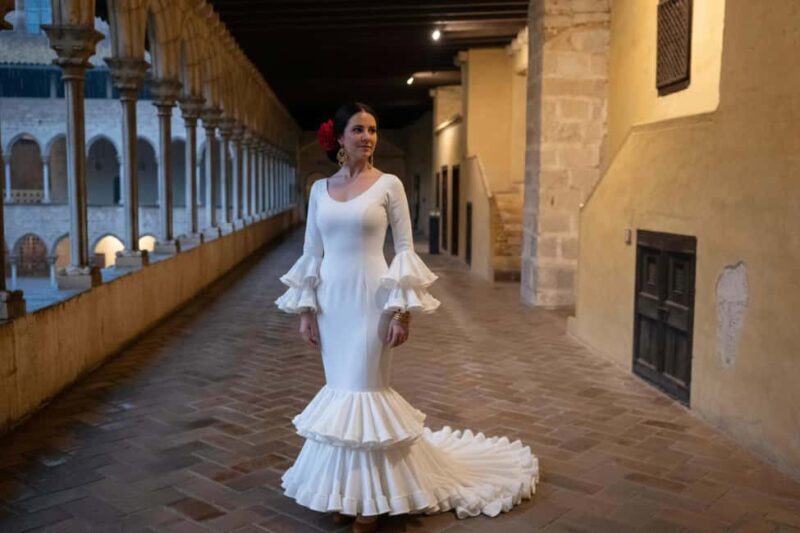 Barcelona: Flamenco Dress Photo walk in Gothic Quarter - Key Points