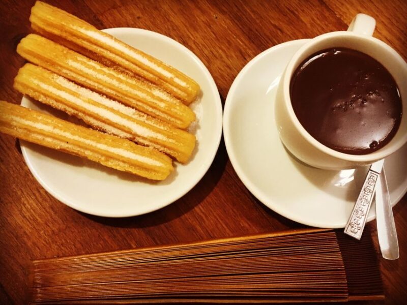 Barcelona: Food & Drink Tasting Tour in Traditional Taverns - Key Points