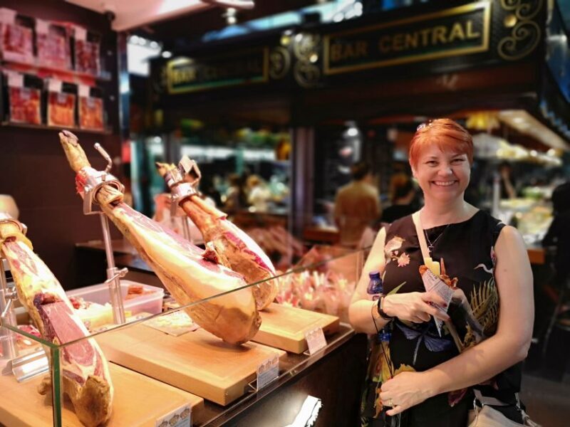 Barcelona: Foodie Walking Tour with Sagrada Familia Tickets - Who Will Love This Tour?