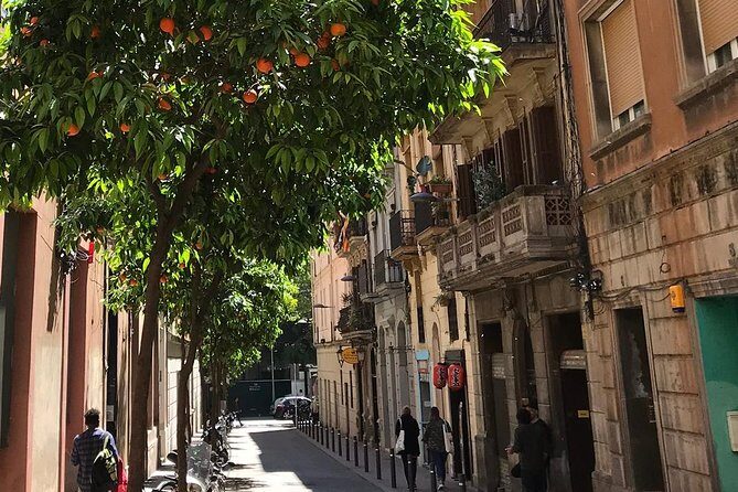 Barcelona Fun Wine Tasting with a Sommelier - The Itinerary in Detail