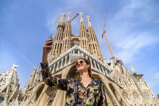 Barcelona Gaudi and Sagrada Familia Tour - A Closer Look at the Tour Itinerary