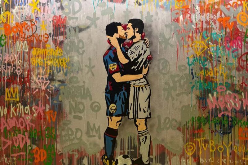 Barcelona: Gaudí City Tour with The Off Museum Entry - Key Points