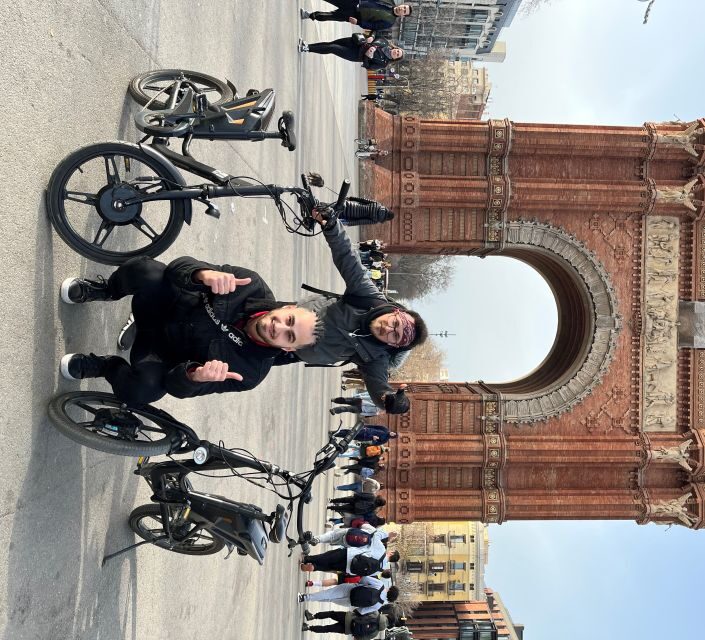 Barcelona: Gaudi Guided E-Bike Tour - Exploring the Details of the Gaudi E-Bike Tour