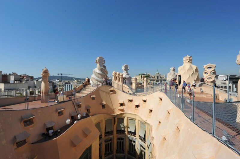 Barcelona: Gaudí Houses & Sagrada Familia Tour - Exploring Barcelona’s Gaudí Gems: An Honest Review of the Full-Day Tour