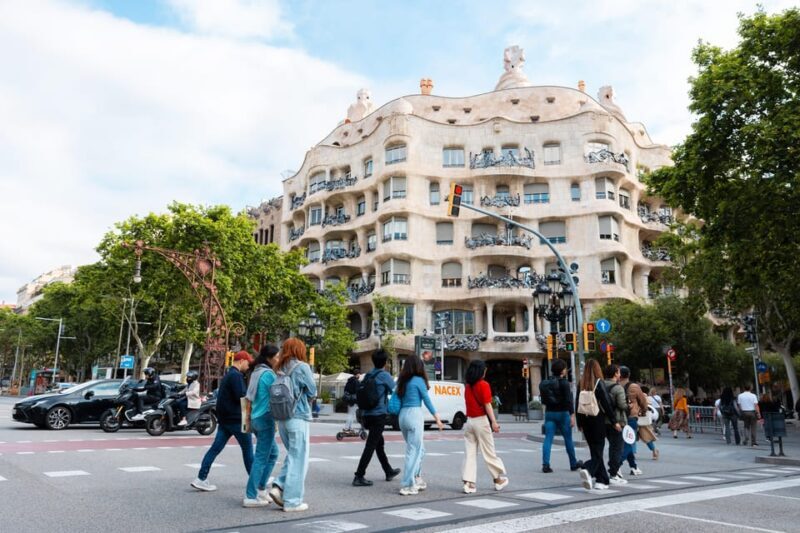 Barcelona: Gaudí Houses & Sagrada Familia Tour - What Our Reviewers Say