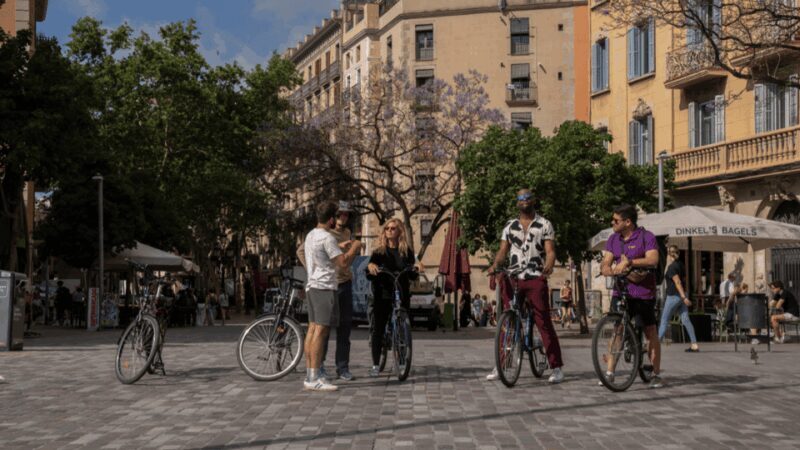 Barcelona: Gaudí Masterpieces & Hidden Gems E-Bike Tour - Final Stops and Return