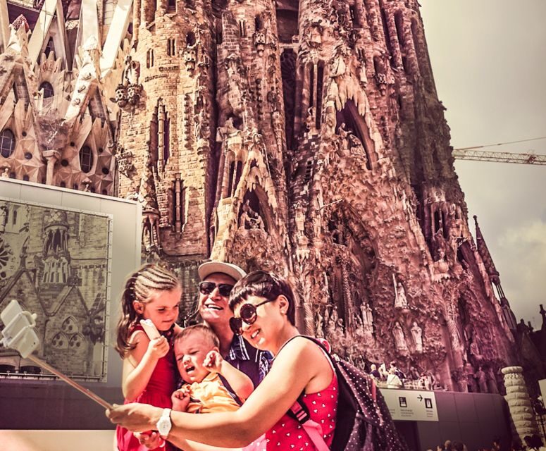 Barcelona: Gaudi Private City Tour with Sagrada Familia - The Price and Its Value: Is It Worth It?