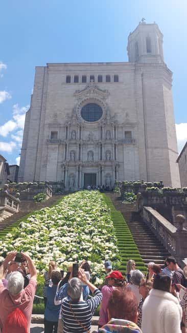 Barcelona: Girona Private City tour - FAQs