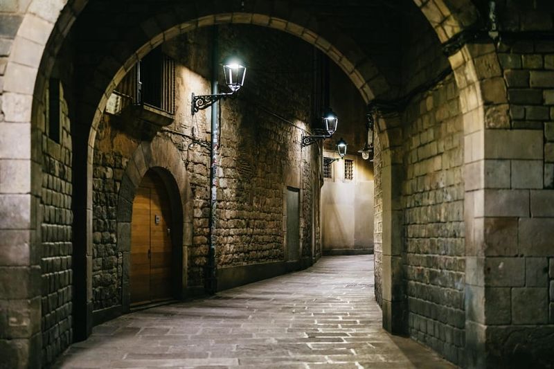 Barcelona: Gothic Quarter Ghosts and Legends Walking Tour - Roman-Era Clues and Street-Level Details You’ll Miss in Daylight