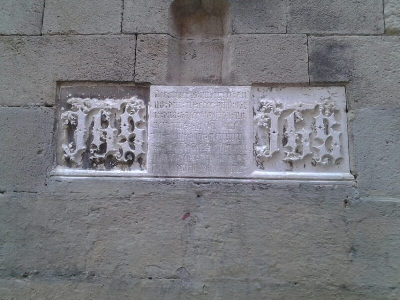 Barcelona: Gothic Quarter Legends Walking Tour with Tapas - Potential Drawbacks & Things to Consider