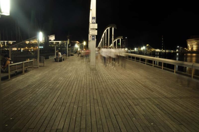 Barcelona: Gothic Quarter Night Photography Tour - Key Points