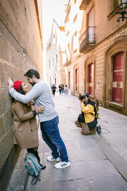 Barcelona: Gothic Quarter Private Photoshoot Experience - What Is This Tour About?