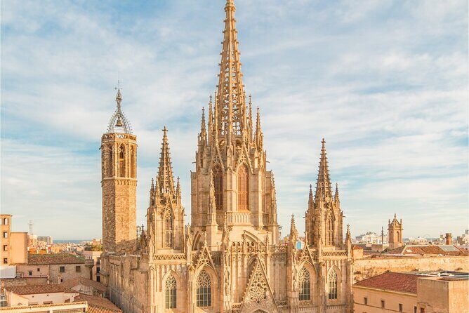 Barcelona Gothic Quarter Scavenger Hunt and City Highlights Walking Tour - The Value for Money